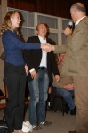 De bewuste right hand of fellowship voor Elske